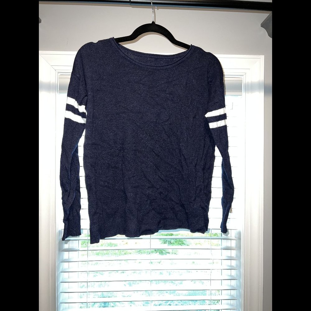 Long-sleeve Striped Shoulder Sweater
